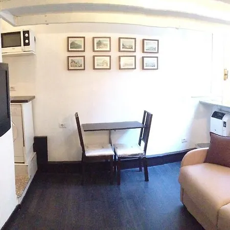 Studio Flat